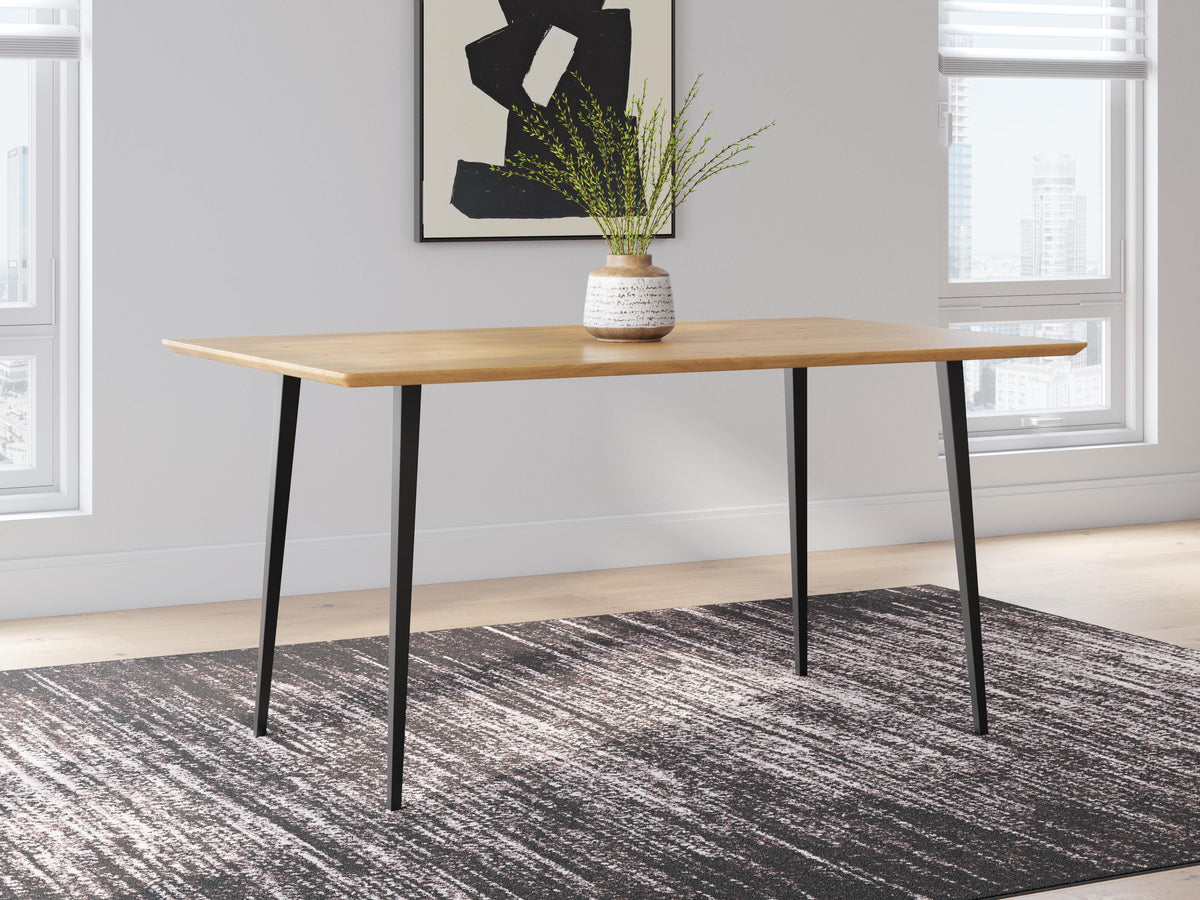 Gretlynn Dining Table and 6 Chairs - D501D4