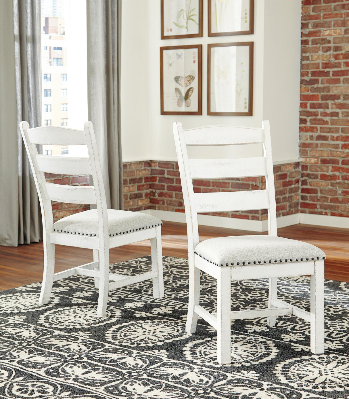 Valebeck Dining Chair - D546-01