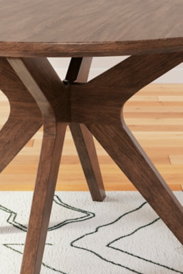 Lyncott Dining Table and 4 Chairs - D615D1