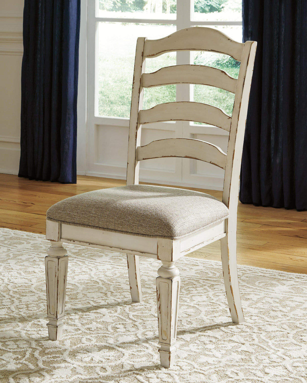 Realyn Extension Dining Table and 6 Chairs - D743D4