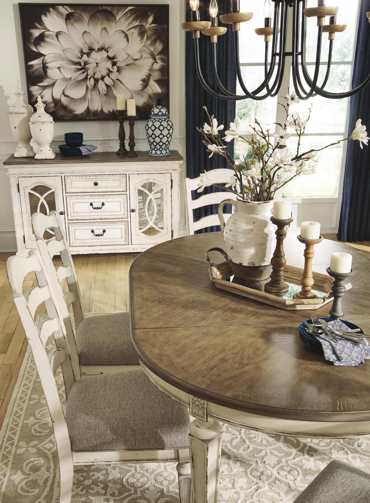 Realyn Dining Chair (Set of 2) - D743-01X2