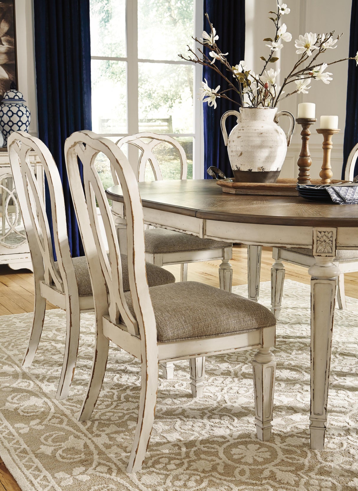Realyn Dining Chair - D743-02