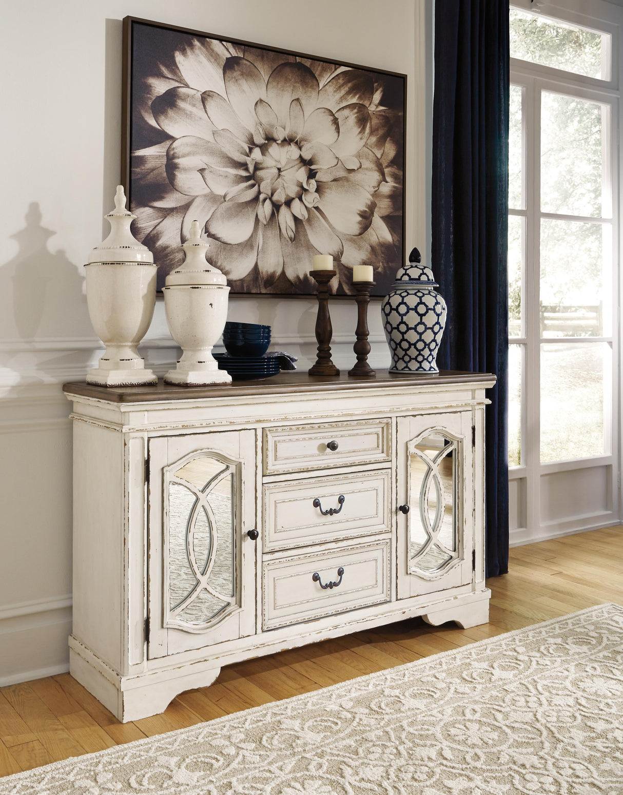 Realyn Dining Server - D743-60