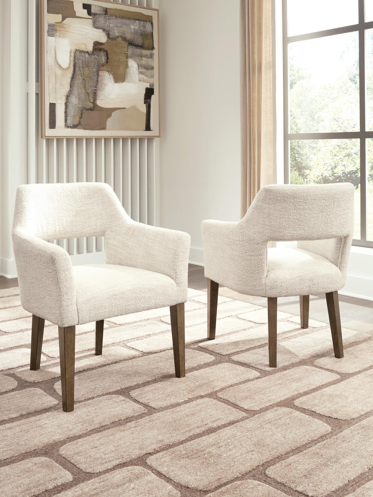 Marxmore Dining Arm Chair - D863-02A