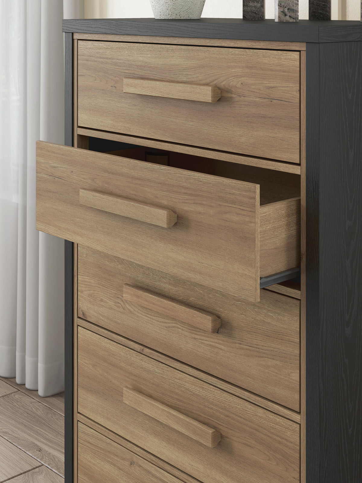 Kozmour Chest of Drawers - EB1460-245
