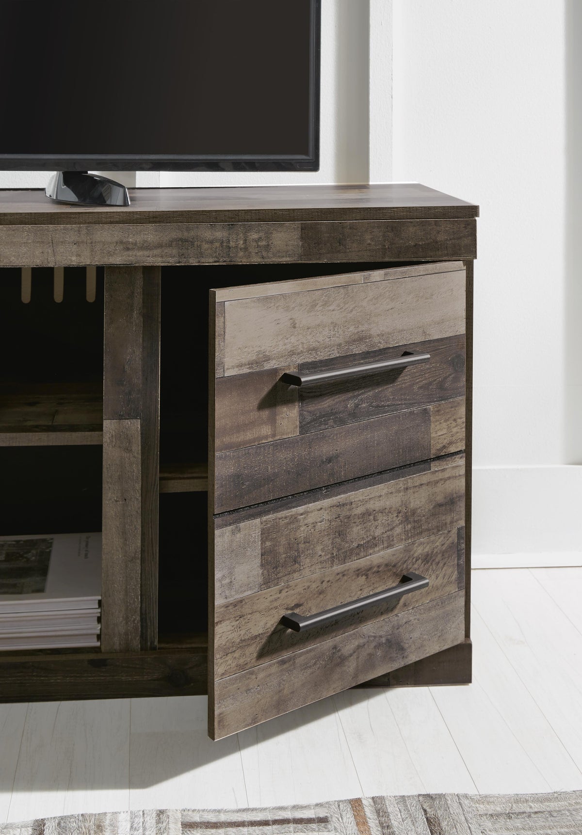 Derekson 4-Piece Entertainment Center - EW0200W6