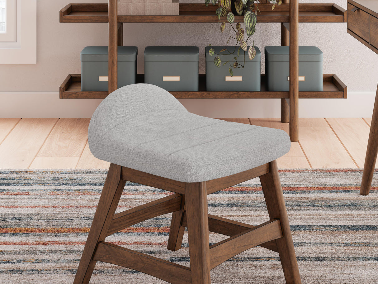 Lyncott Home Office Desk Chair - H615-01