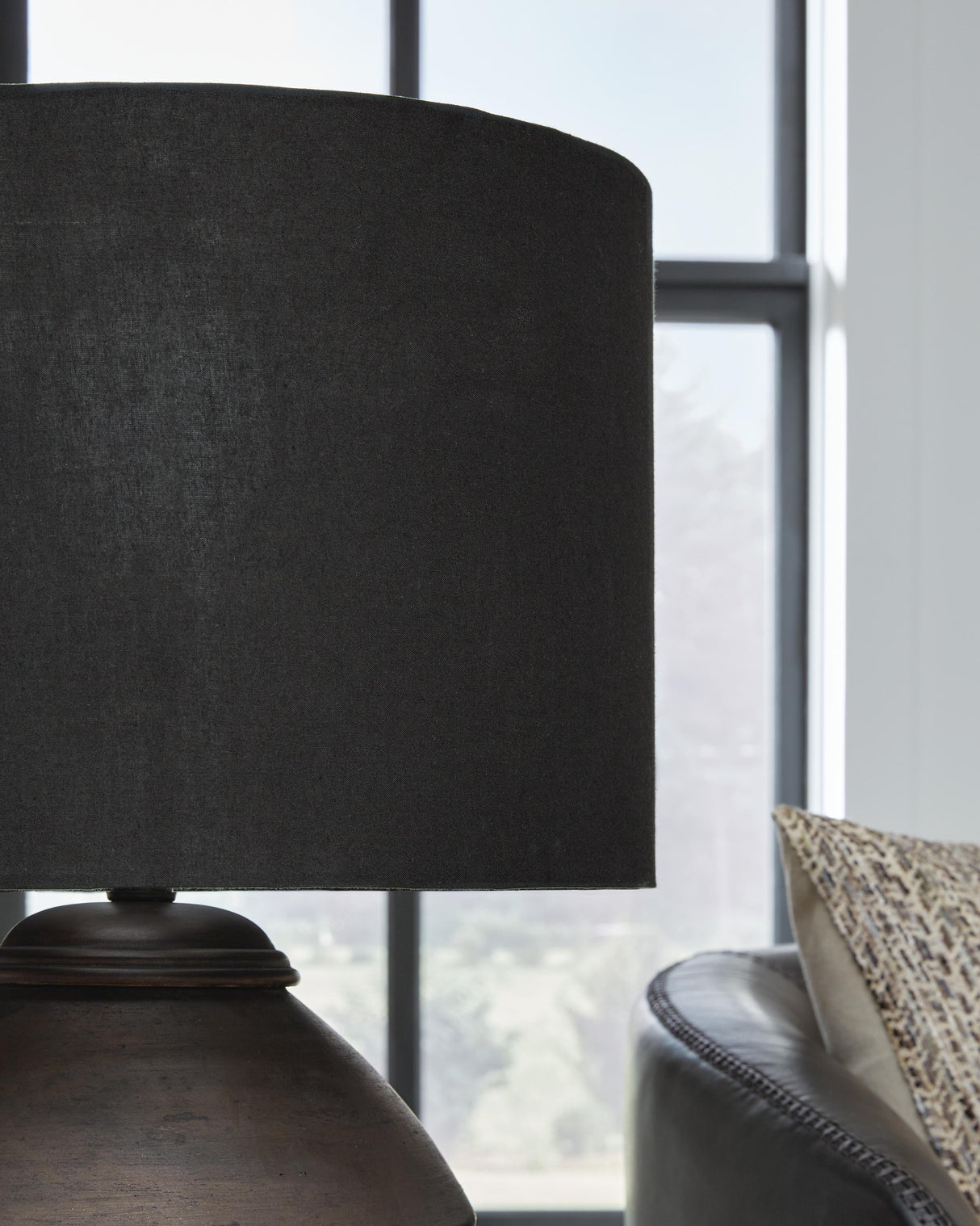 Naareman 2-Piece Lamp Set - L100804X2