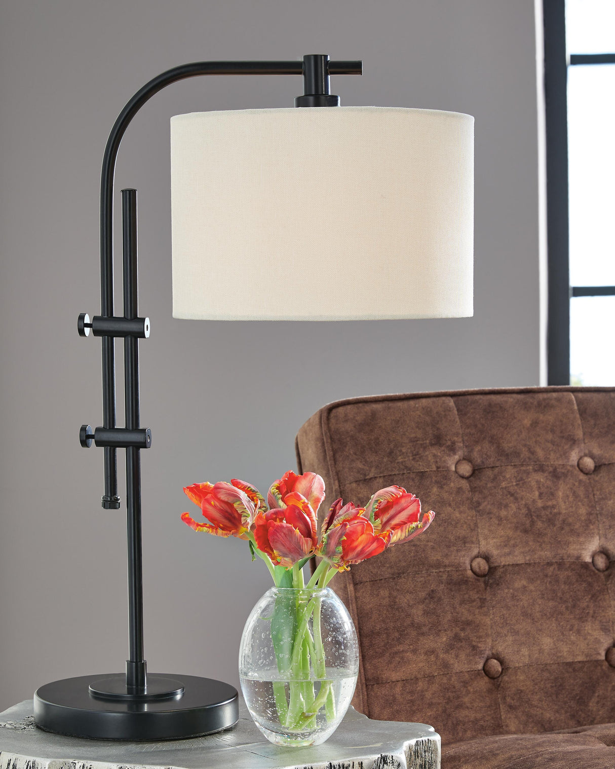 Baronvale Accent Lamp - L206043