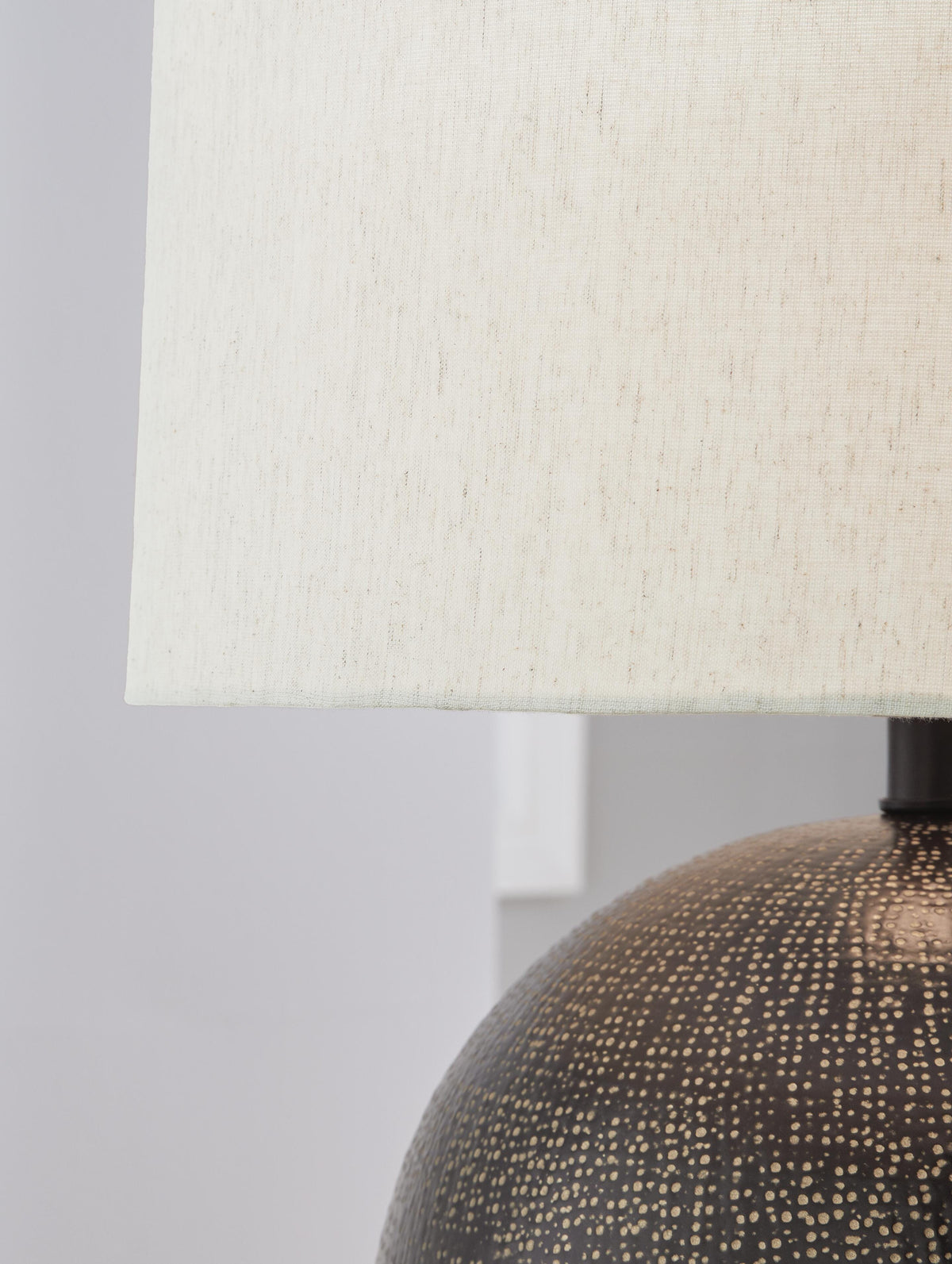 Hambell Table Lamp - L207434