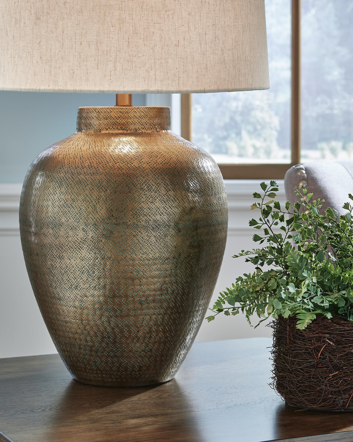 Madney Table Lamp - L207494