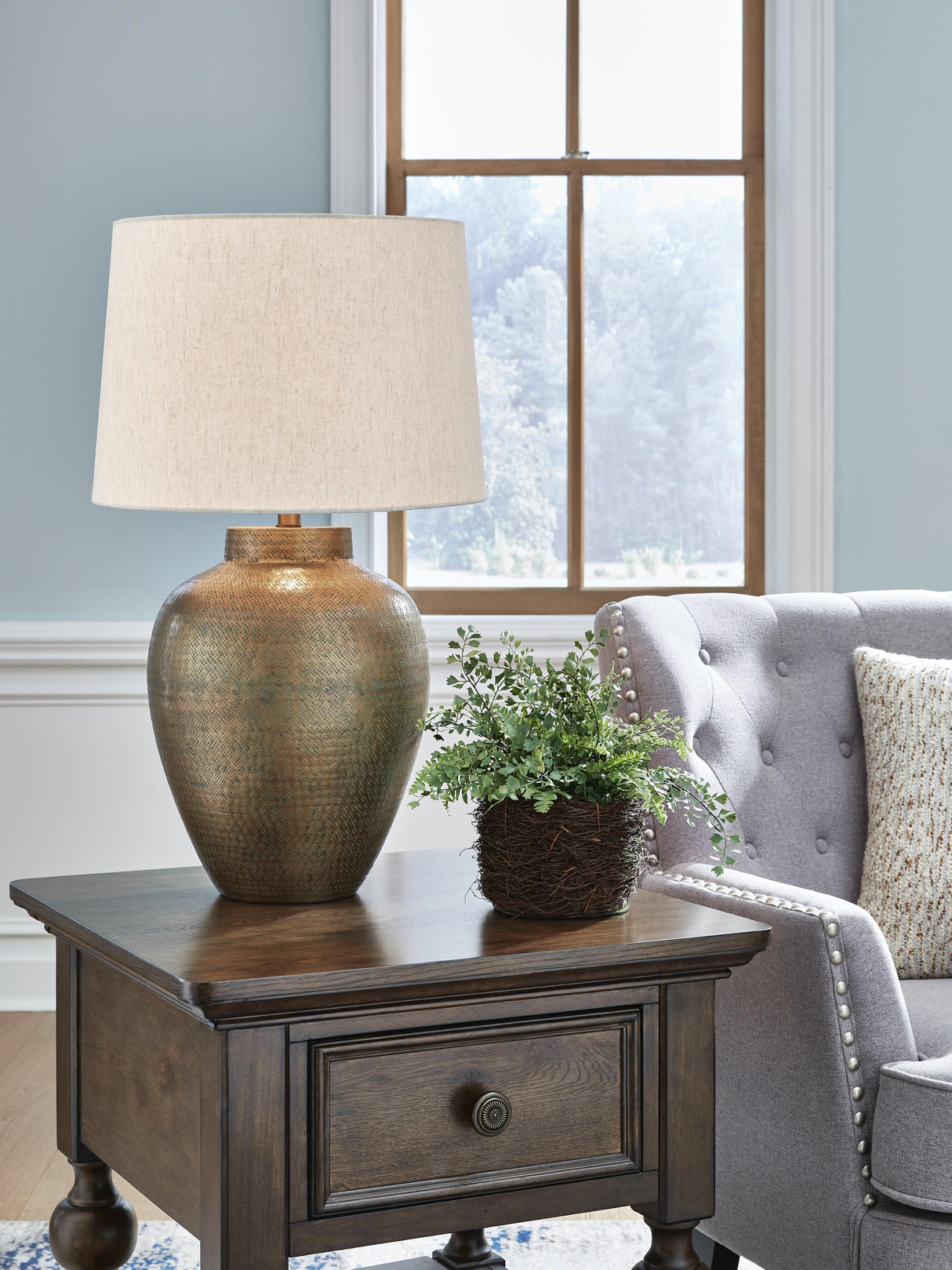 Madney Table Lamp - L207494