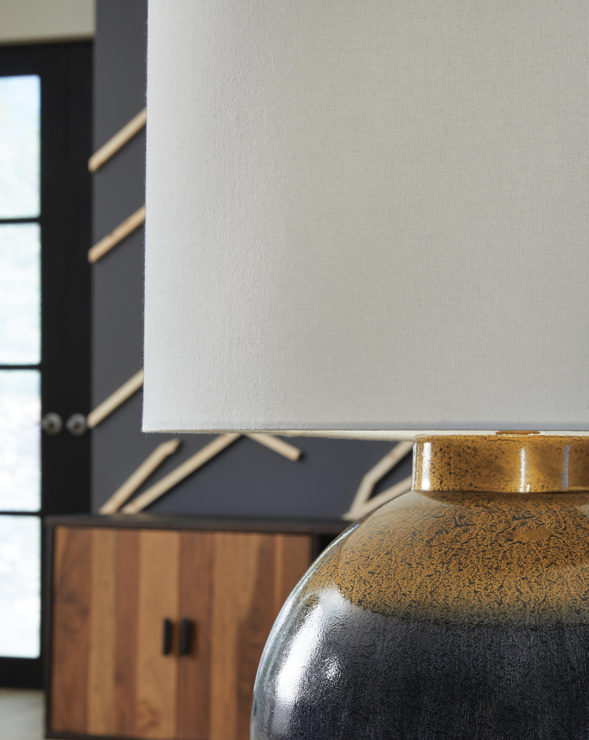 Adara Table Lamp - L207564