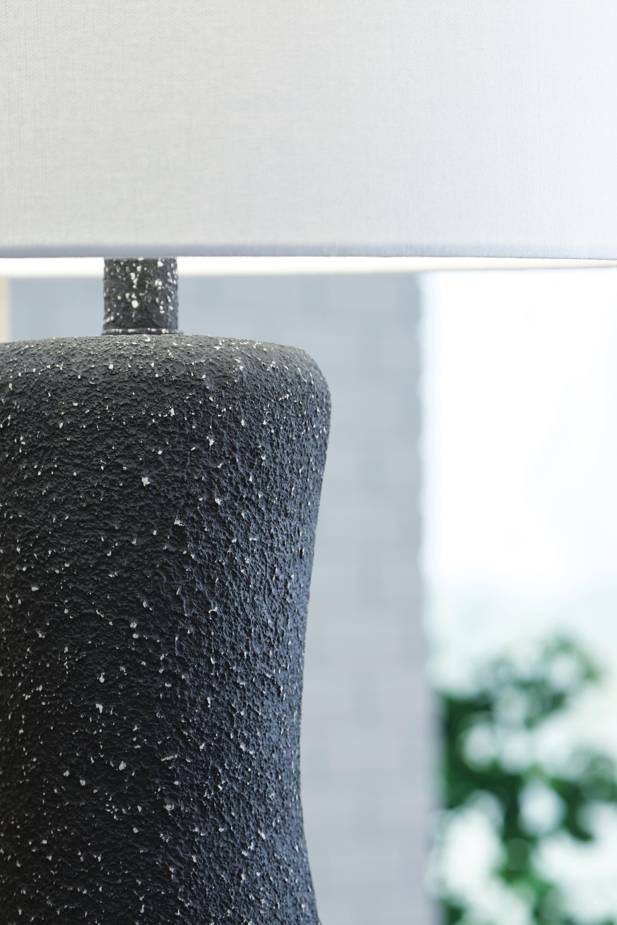 Maykins Table Lamp - L207634