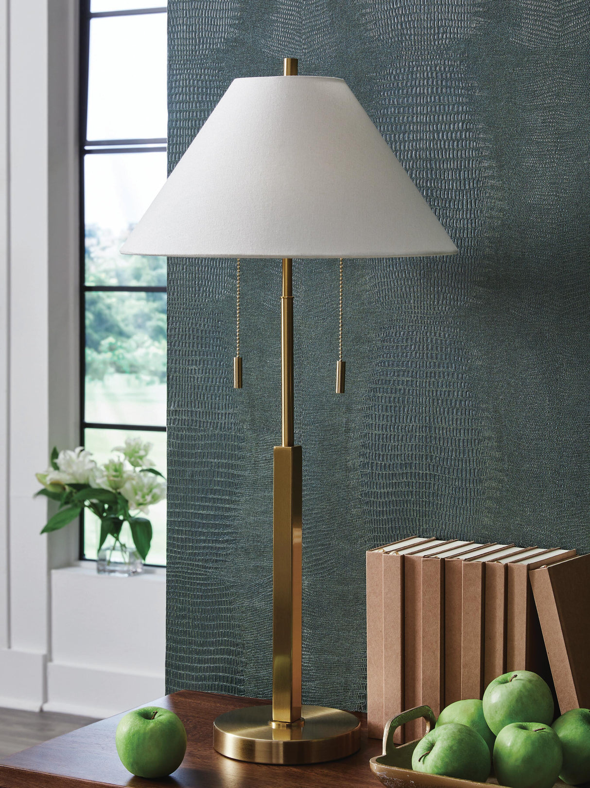 Haigwood Table Lamp - L208474