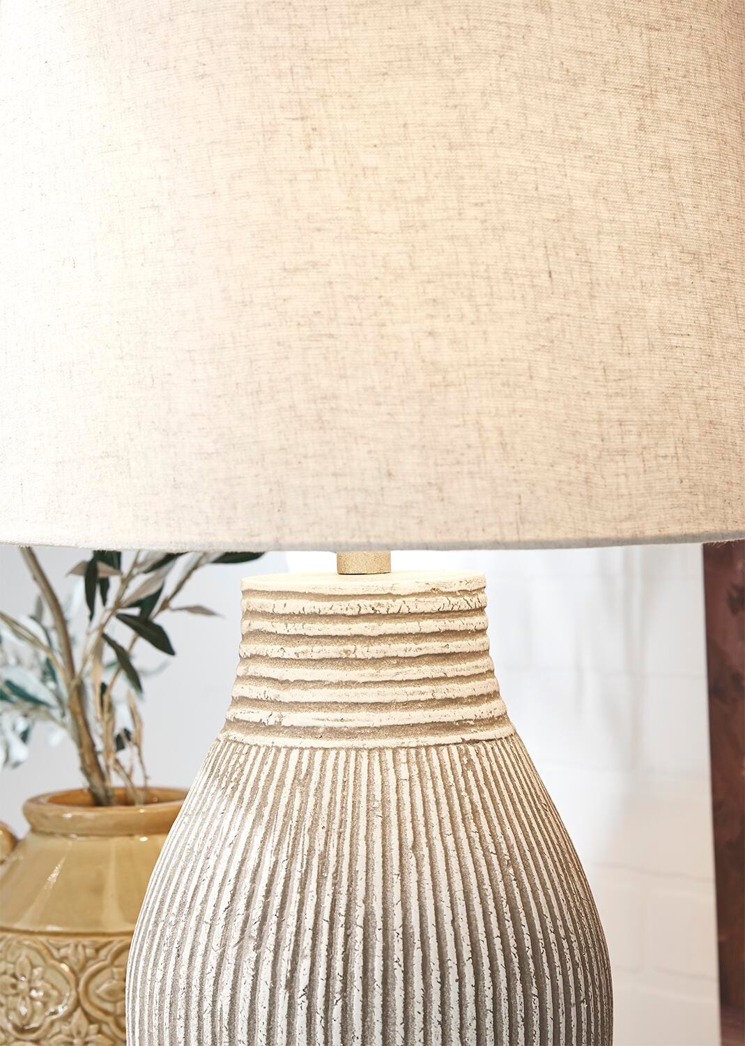 Layal Table Lamp - L235634