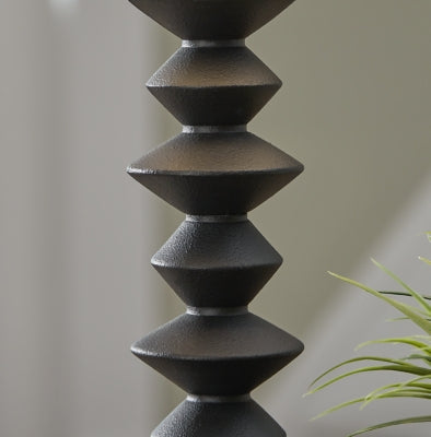 Luanndon Buffet Lamp - L235783