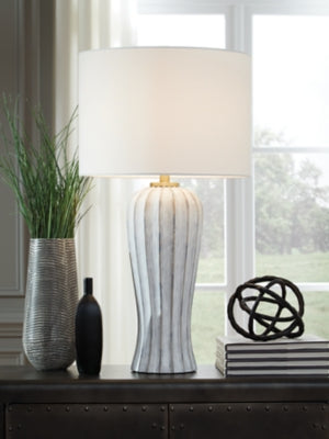 Lanwell Table Lamp - L235894
