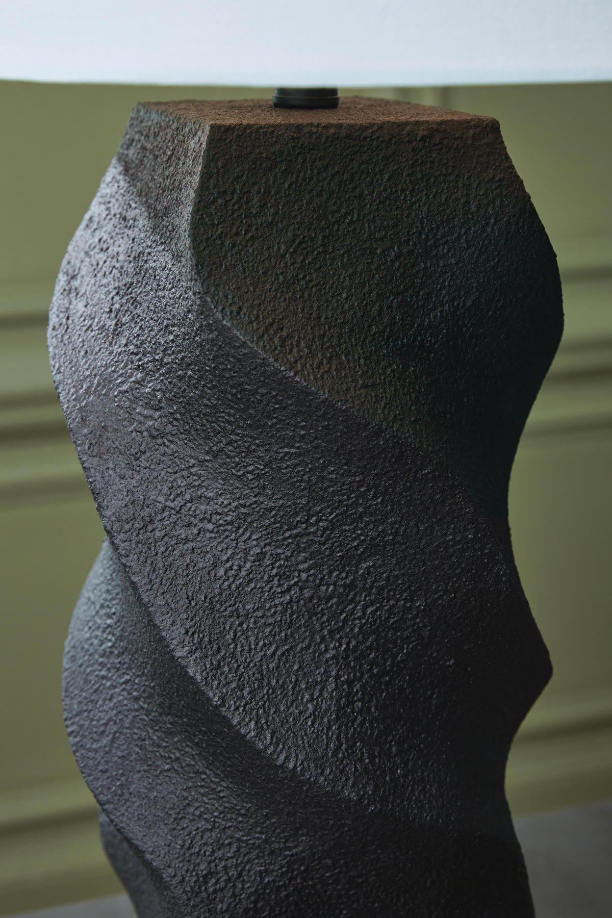 Amillion Table Lamp - L235904