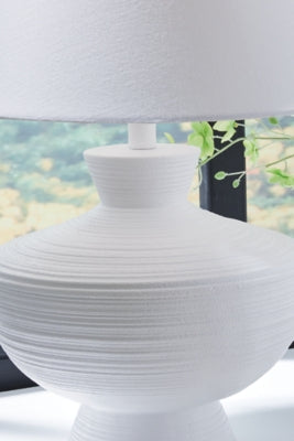Harelwood Table Lamp - L235934