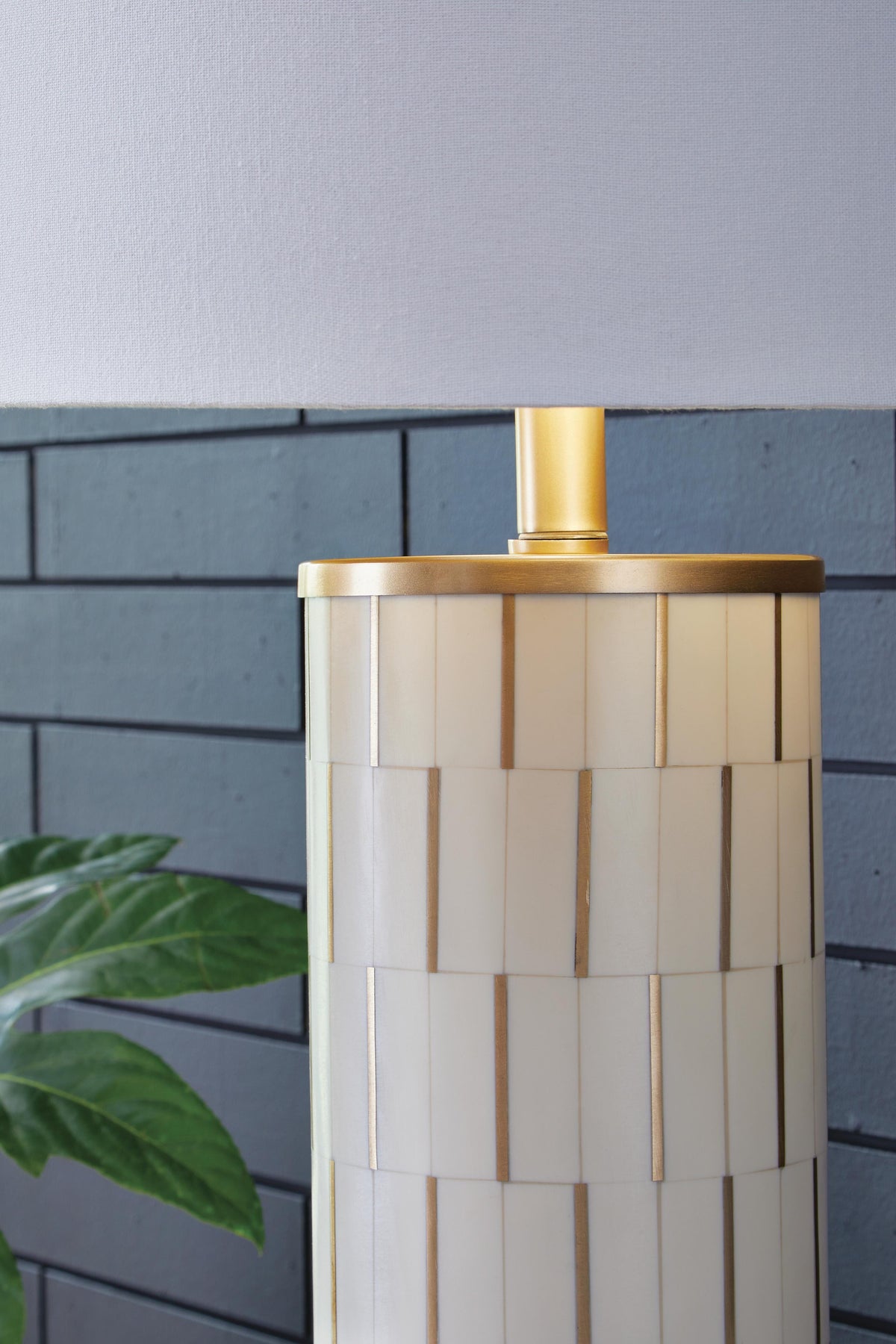 Faridworth Table Lamp - L235954
