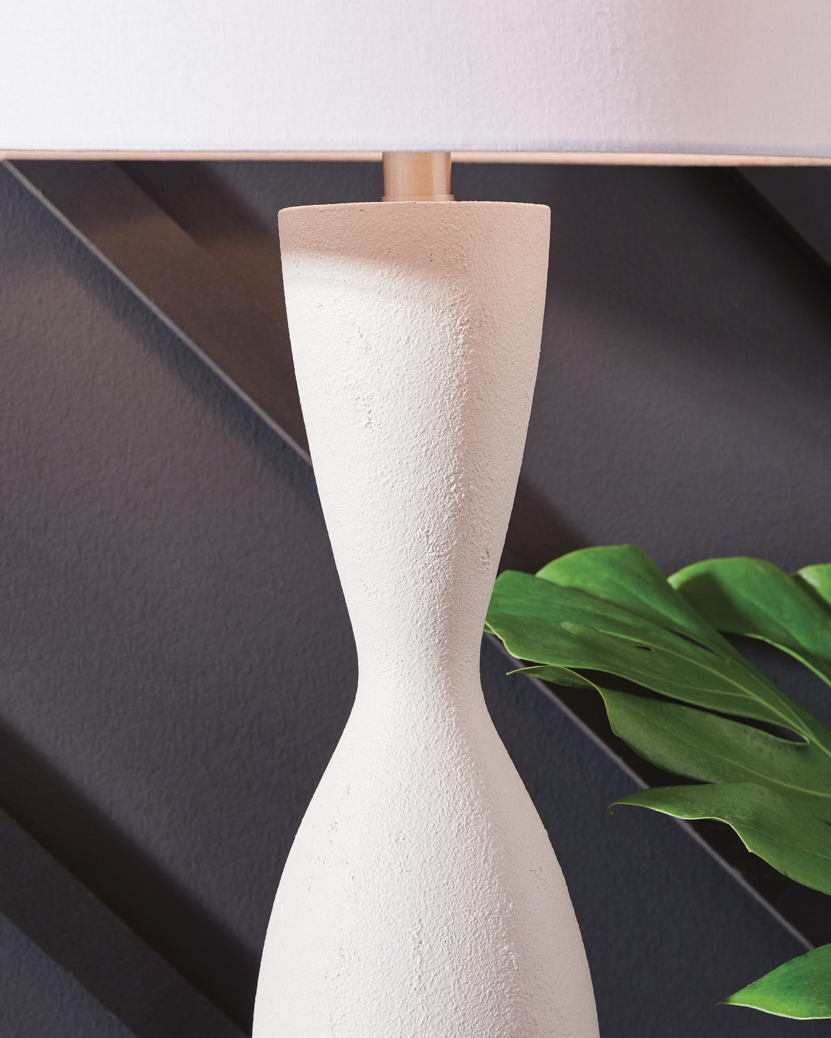 Davinford Table Lamp - L236004