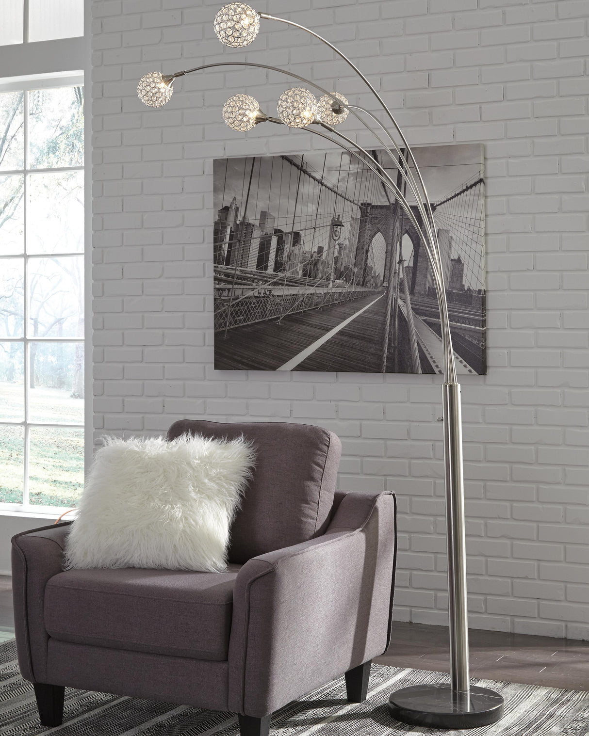 Winter Arc Lamp - L725089