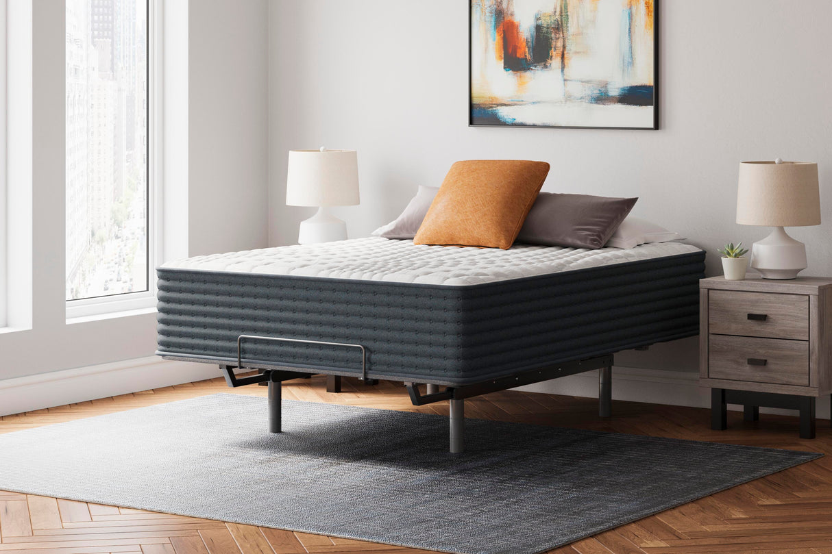 Hybrid 1400 Queen Mattress - M43731