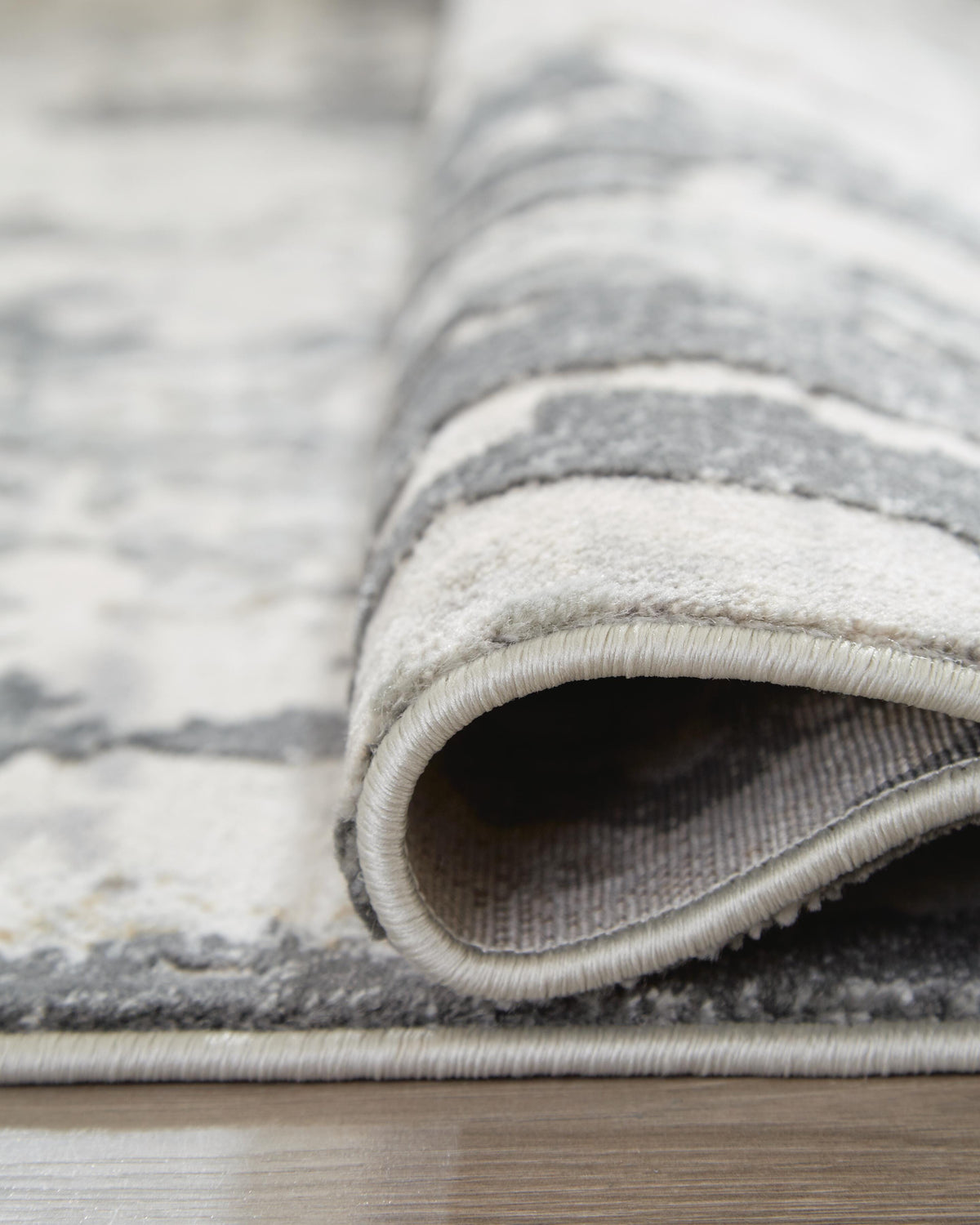 Mazatl 7'10" x 10'2" Rug - R403761