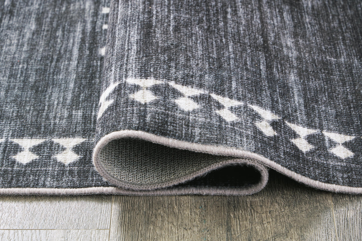 Arloman 5' x 7' Washable Rug - R405932