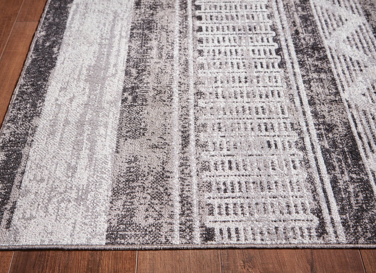 Henchester 5' x 7' Washable Rug - R405992