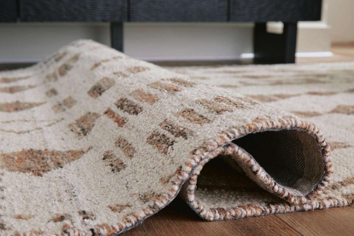 Brettler 10' x 14' Rug - R406790