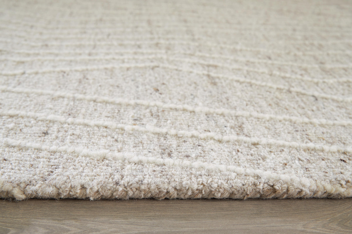 Varahill 5' x 7' Rug - R406932