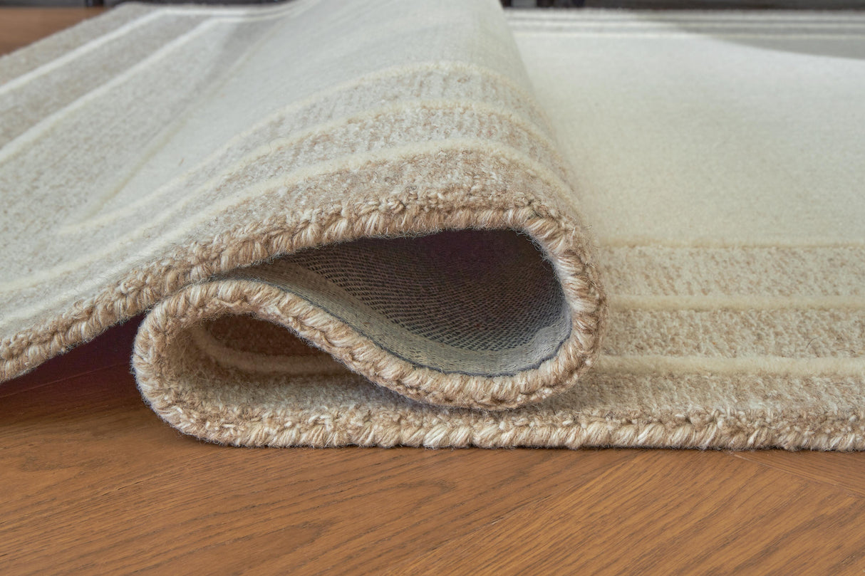 Teelgan Large Rug - R407311