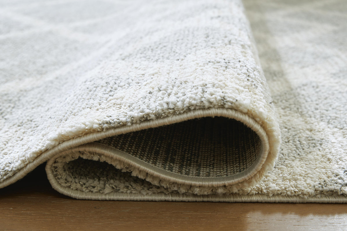 Unawick Large Rug - R407331
