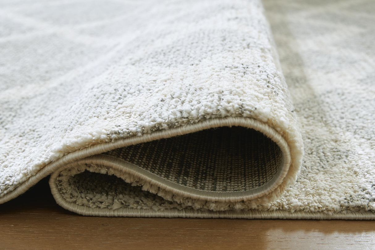 Unawick Medium Rug - R407332