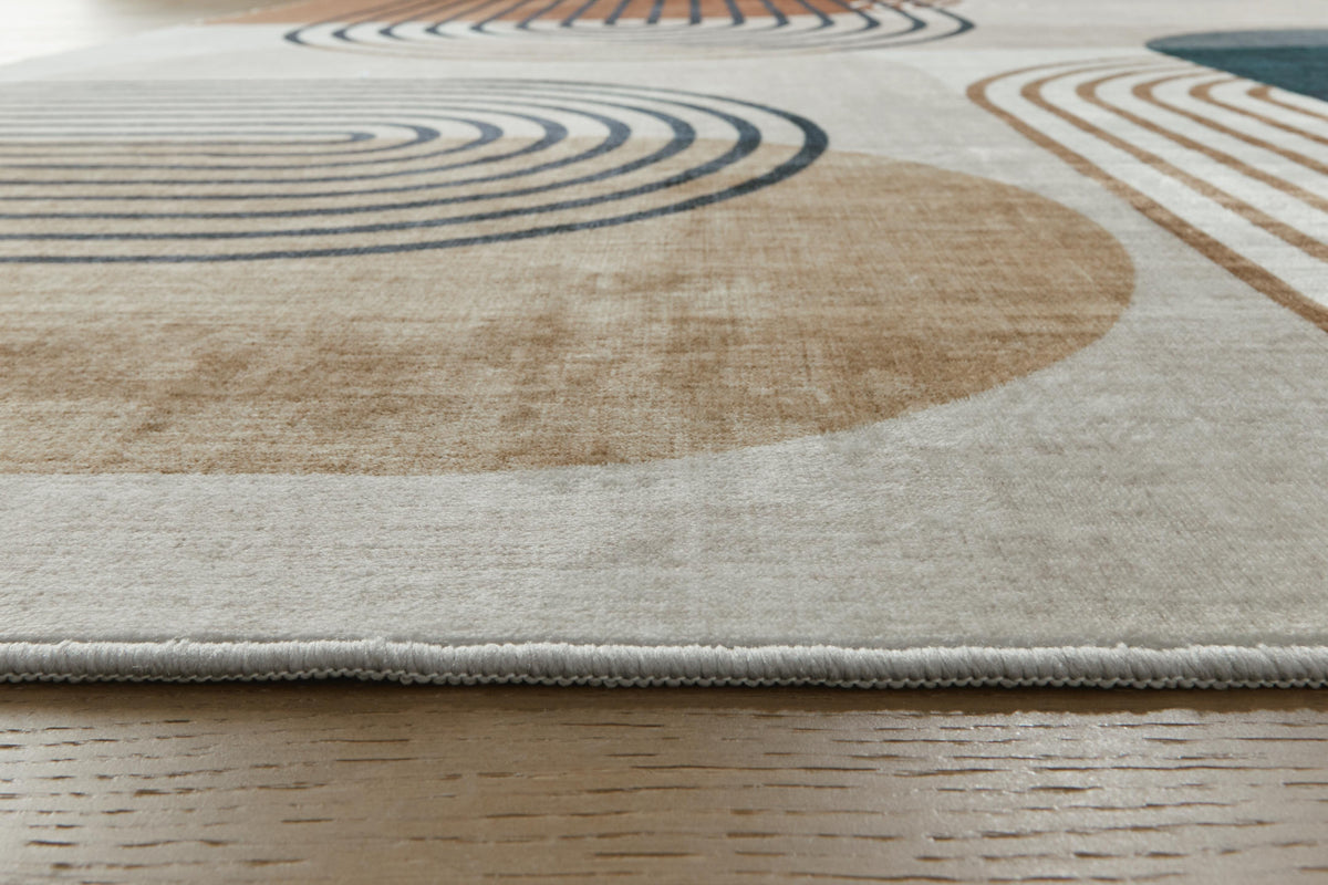 Farrendale Washable 5' x 7' Area Rug - R407382
