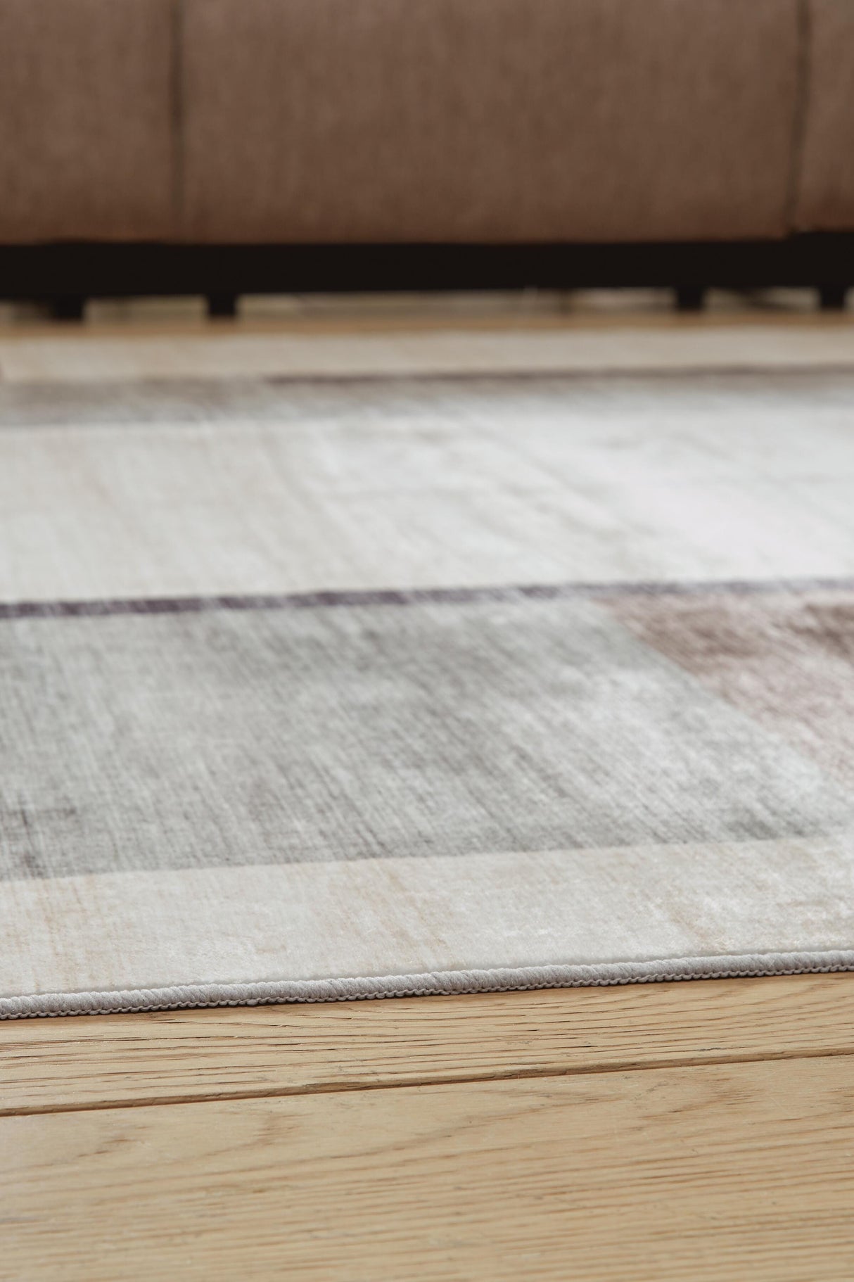 Larkport Washable 8' x 10' Area Rug - R407411