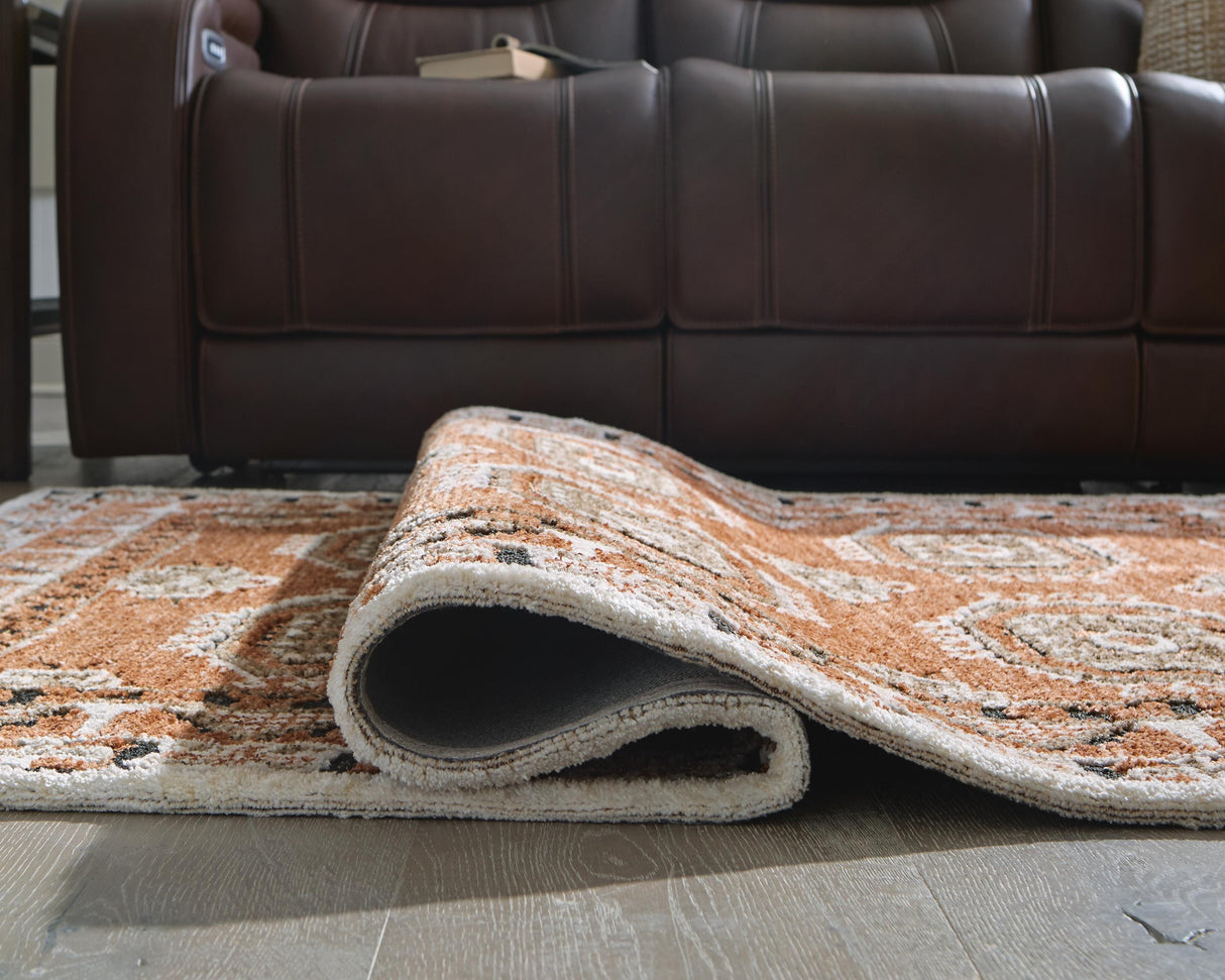 Qaabiz 5' x 7' Area Rug - R407522