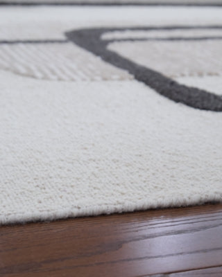 Davismour 5' x 7' Area Rug - R407562