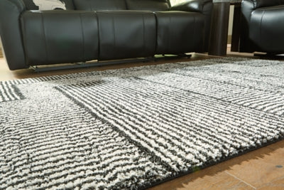 Kurtmen 5' x 7' Area Rug - R407592
