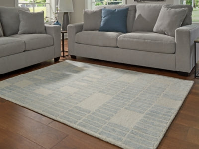 Dylanton 5' x 7' Area Rug - R407812