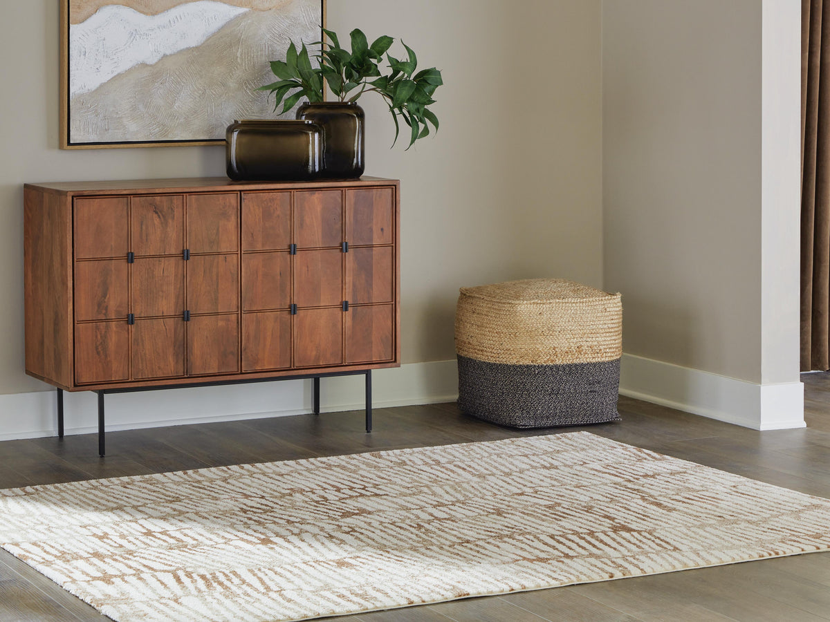 Uduak Medium Rug - R408112