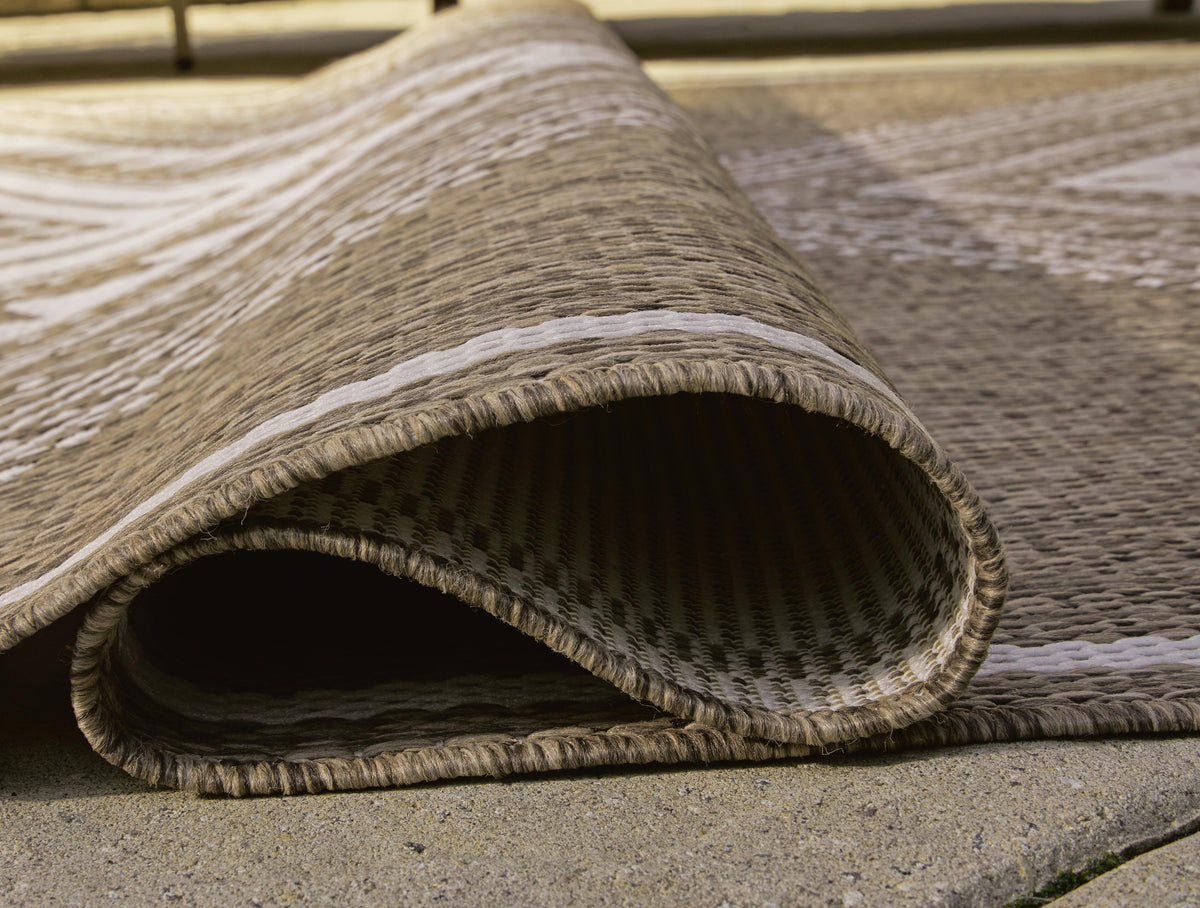 Dunsler 8' x 10' Rug - R900011