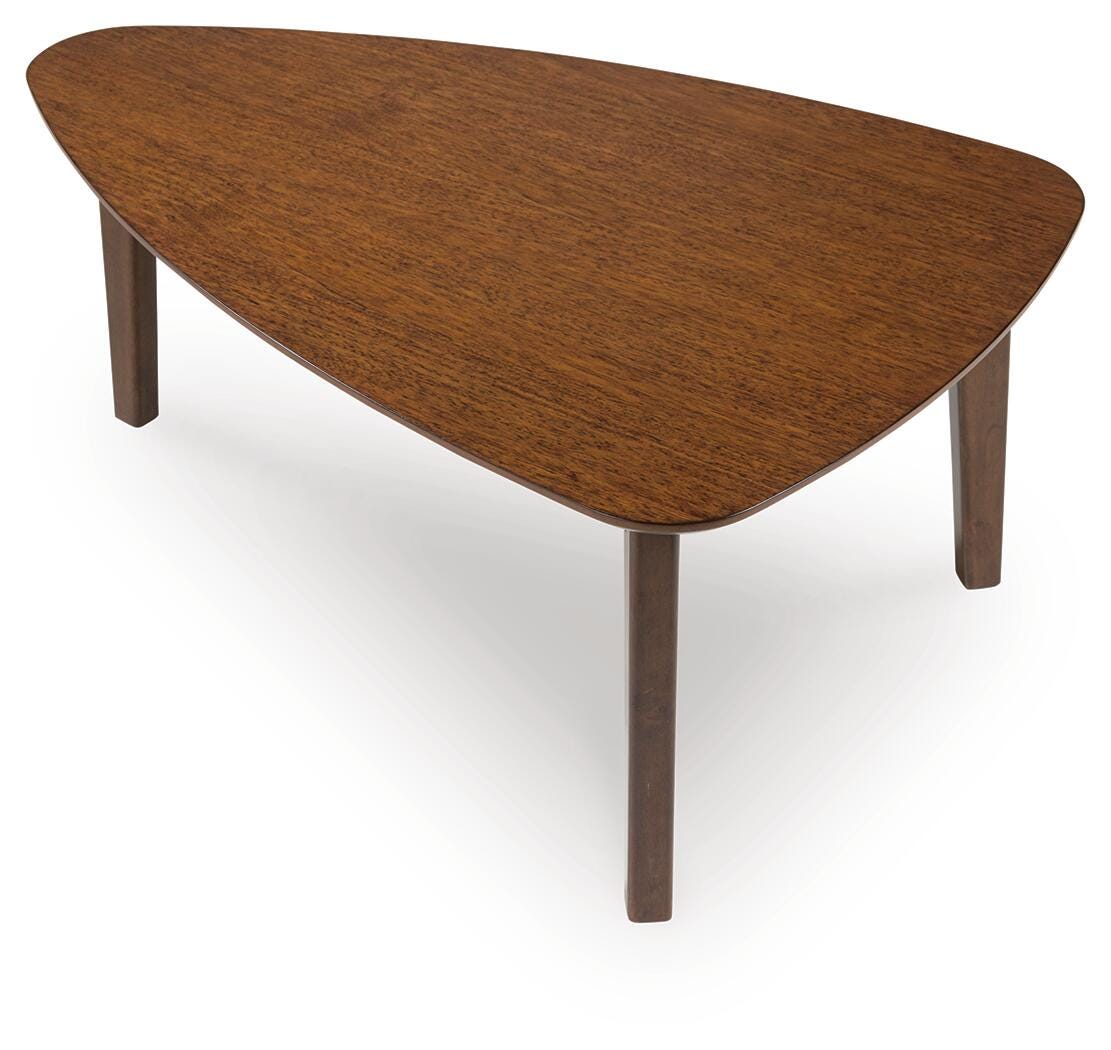 Lyncott Table (Set of 3) - T135-13