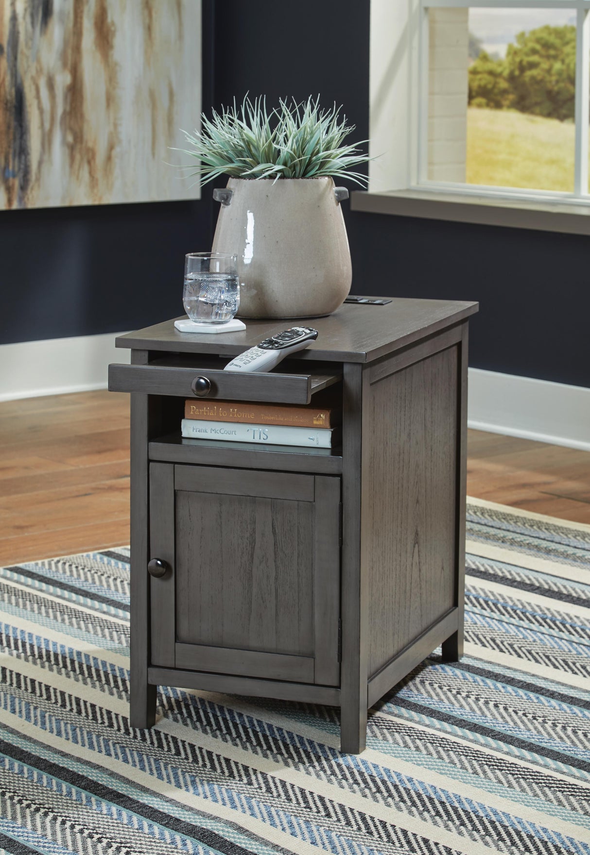 Treytown Chairside End Table - T300-317