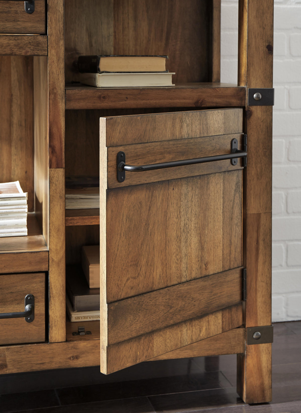 Roybeck Accent Cabinet - T411-40