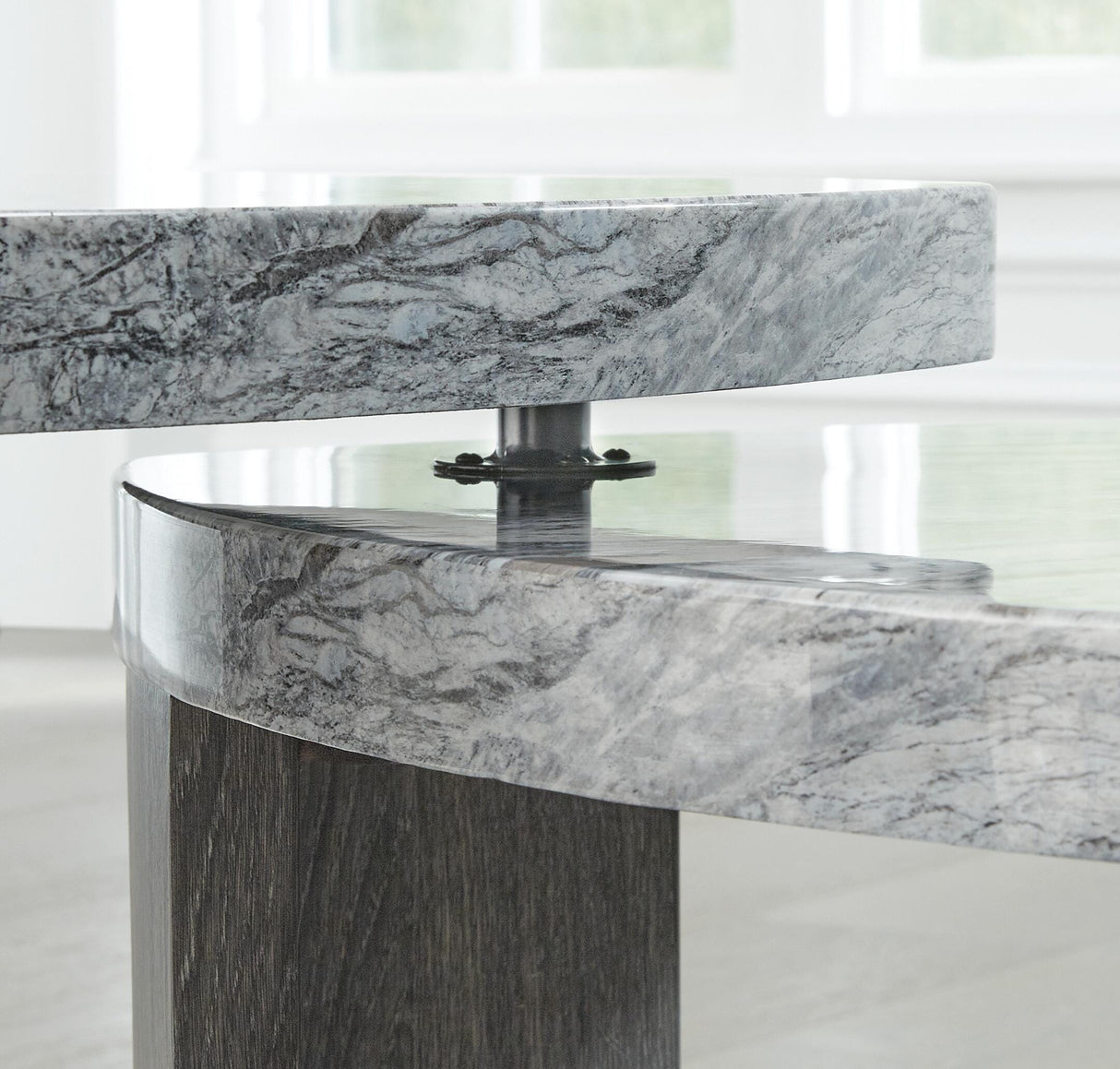 Surmour Stacked Coffee Table - T600-0