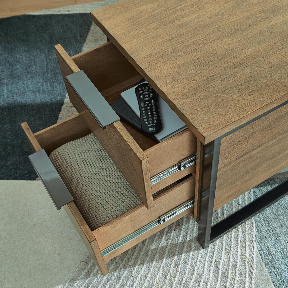 Montia End Table - T602-3