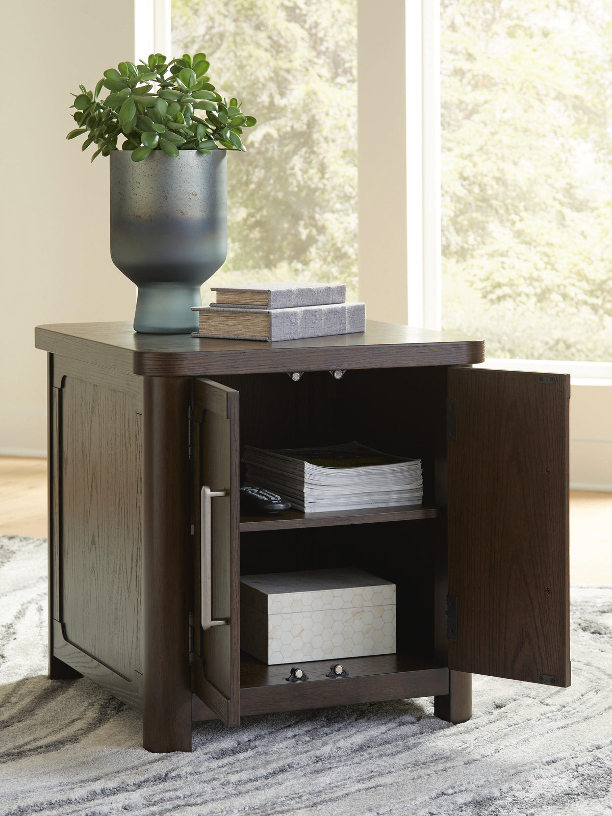 Breckington End Table - T678-3